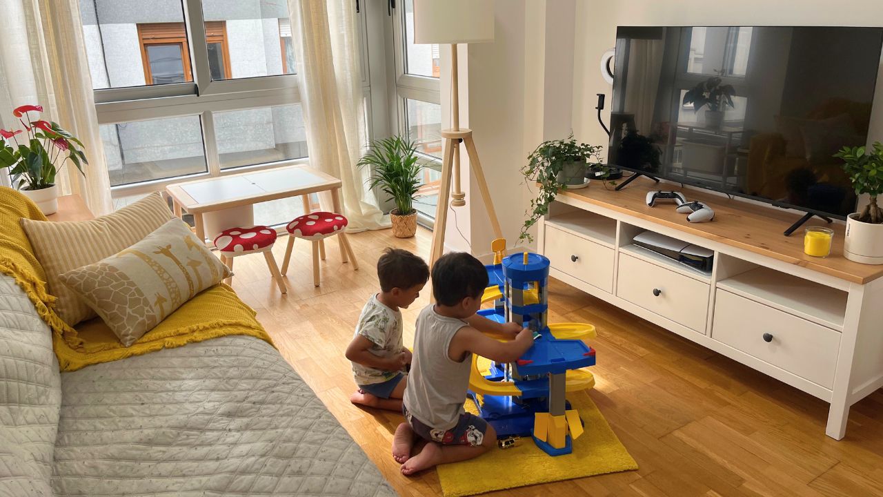 ¿Cuánto cuesta amueblar un piso de 3 habitaciones en España? 🏡